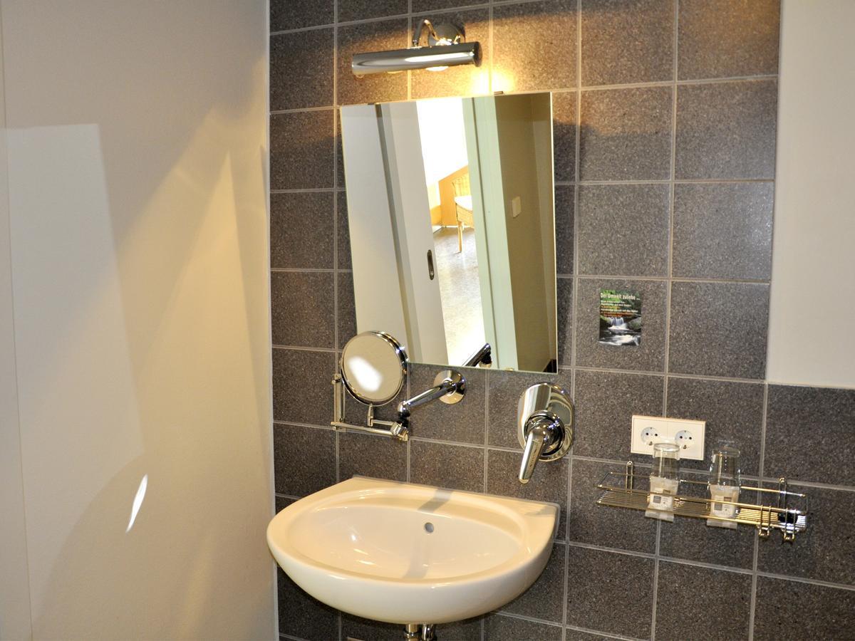 Seminarhotel In Der Manfred-Sauer-Stiftung Lobbach Pokoj fotografie
