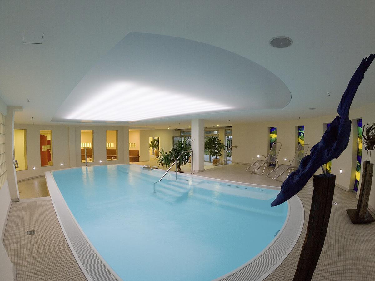 Seminarhotel In Der Manfred-Sauer-Stiftung Lobbach Exteriér fotografie